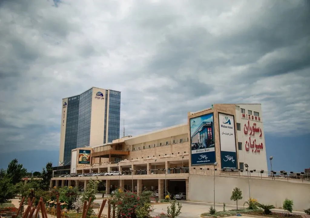 میزبان 5 ستاره